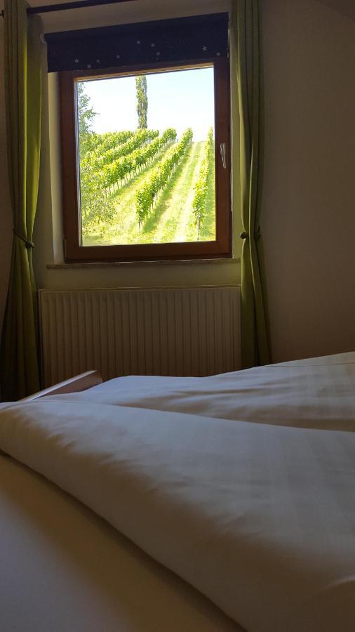 Weingut Lieschnegg Hotel Leutschach Exterior photo